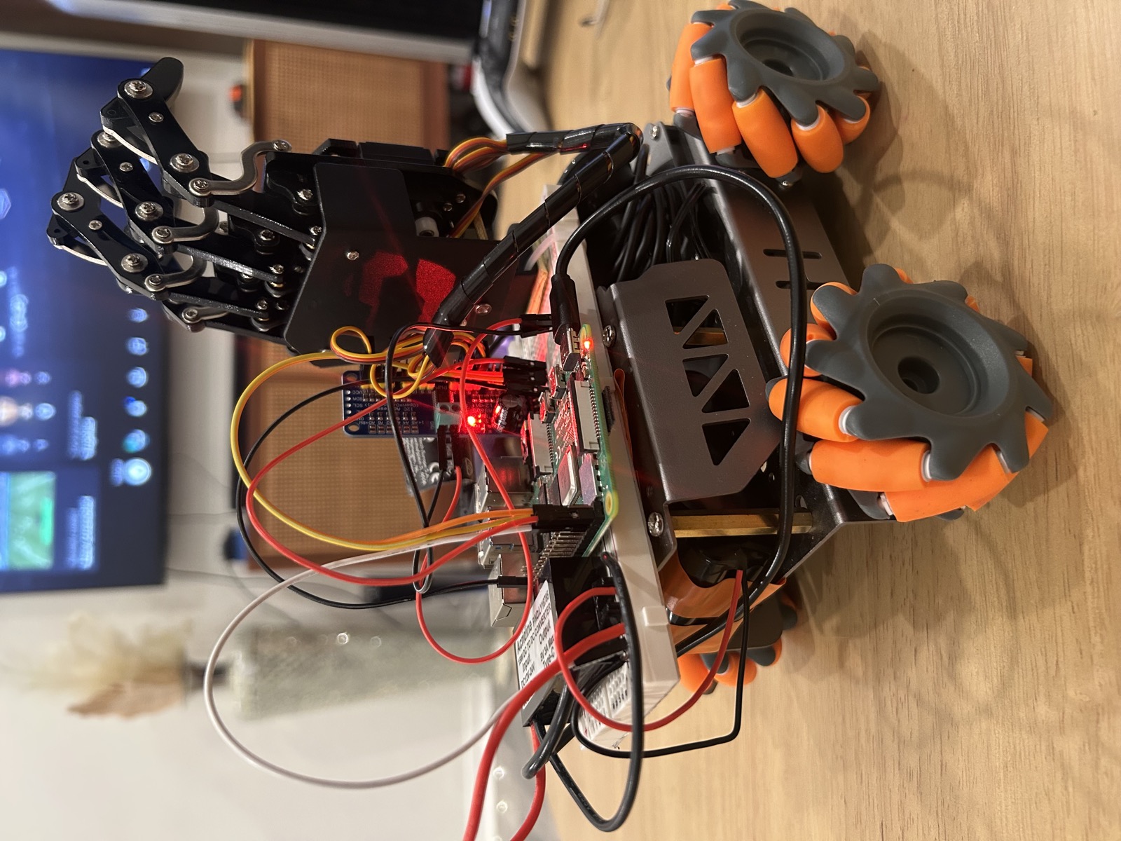 Handme Bot — onboard electronics and omni-wheel base